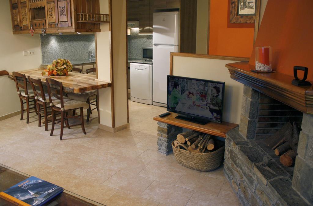 Apartamentos Valle De Aran Mont 外观 照片