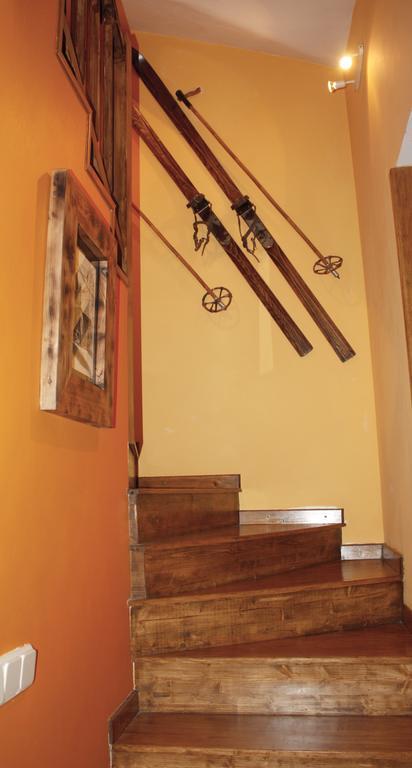 Apartamentos Valle De Aran Mont 外观 照片