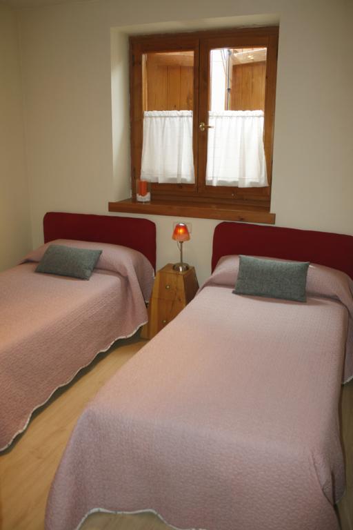 Apartamentos Valle De Aran Mont 客房 照片