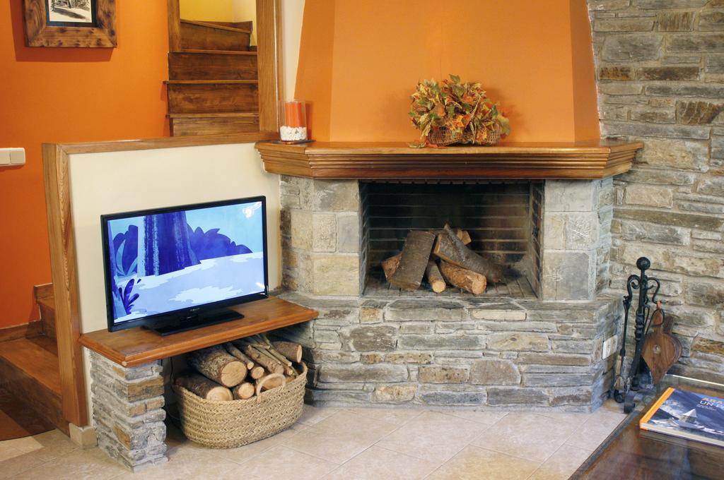 Apartamentos Valle De Aran Mont 外观 照片